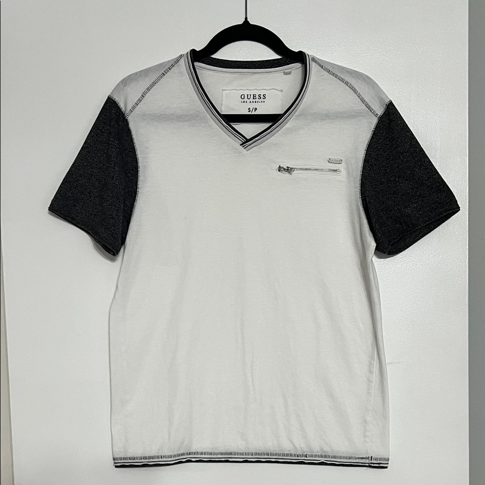 GUESS Men's White and Gray V-Neck Tee